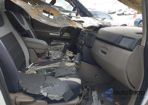 2010 Mitsubishi Endeavor Se z USA, uszkodzony, nr VIN 4A4JM3AS3AE016877